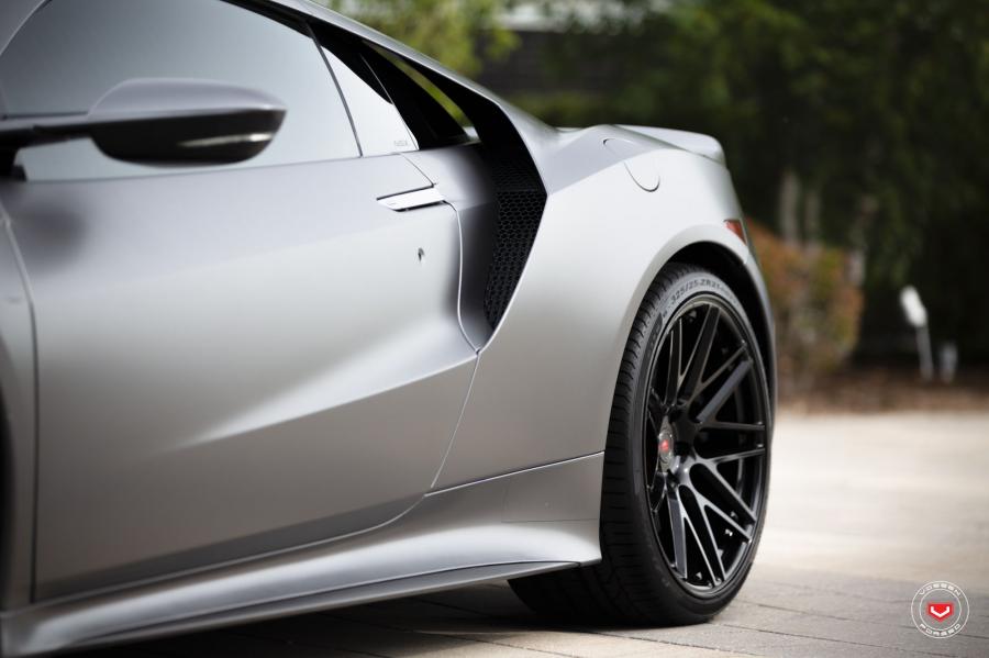 Детали экстерьера Acura NSX on Vossen Wheels (VPS-314) 2018 года  (фото 4 из 74)